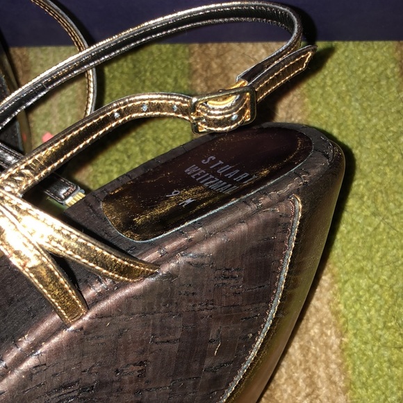 NWB- gold sandals leather Stuart Weitzman wedges - Picture 11 of 11